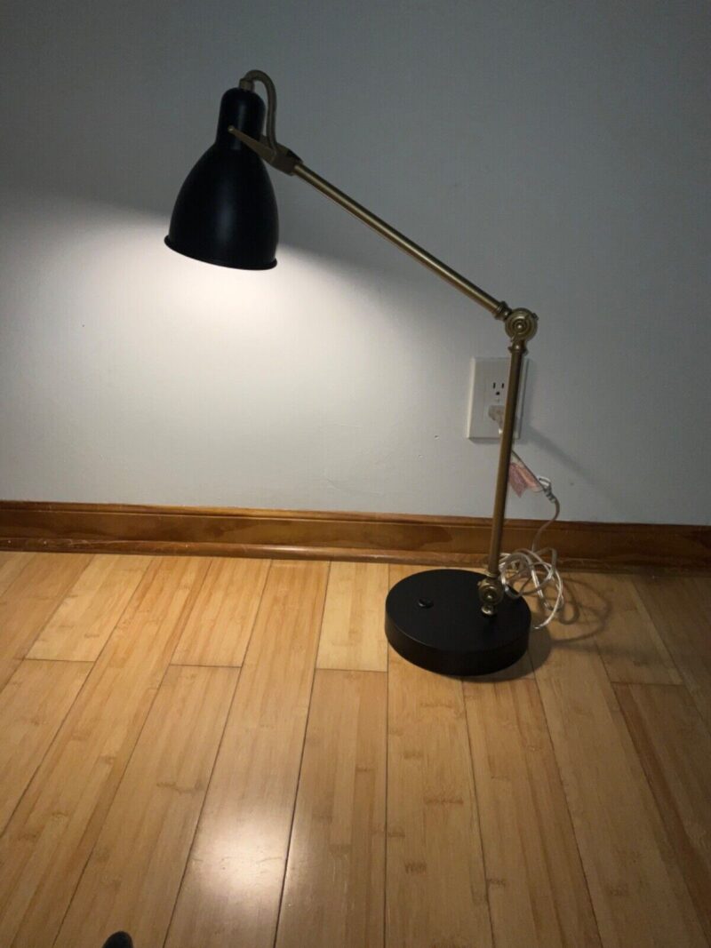 Rivet Modern Table Desk Lamp Brass Finish & USB Charge Port with LED Bulb. NEW!! - Image 5