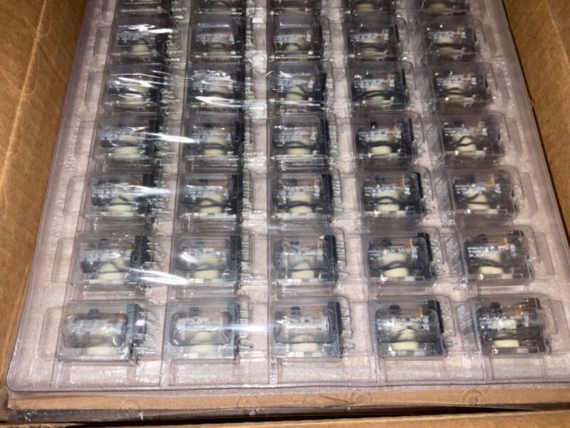 TE Connectivity KHAU-17D11-24 RELAY 24V COIL 24VDC NEW (1PC) - Image 2