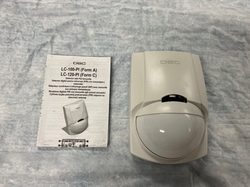 DSC Digital PIR Detector with Pet Immunity LC-100PI Open Box