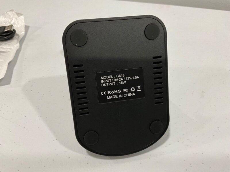 G618s 3 In One Mobile / Watch / And Earbud Charging Station Without Box - Image 2