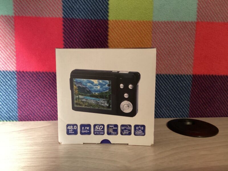 DIGITAL STILL CAMERA