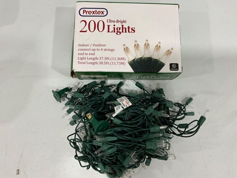 Pretex 200 Ultra-Bright Lights Indoor/Outdoor Green Wire Open Box